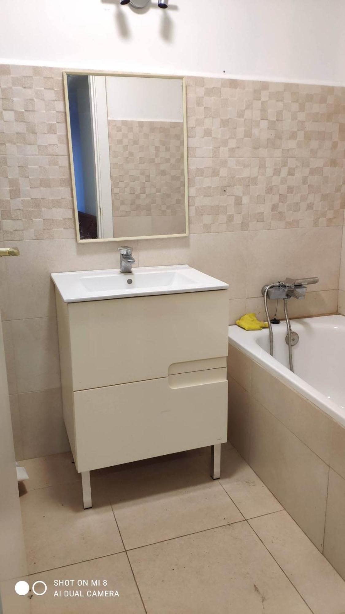 Hostal Estudios Бадалона Екстериор снимка